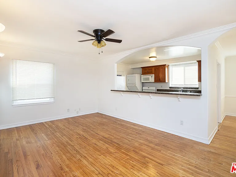 8517 Pickford St — Photo 8