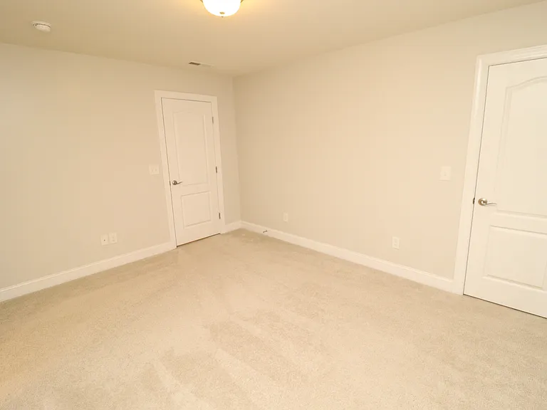 410 Boscawen Ln — Photo 32