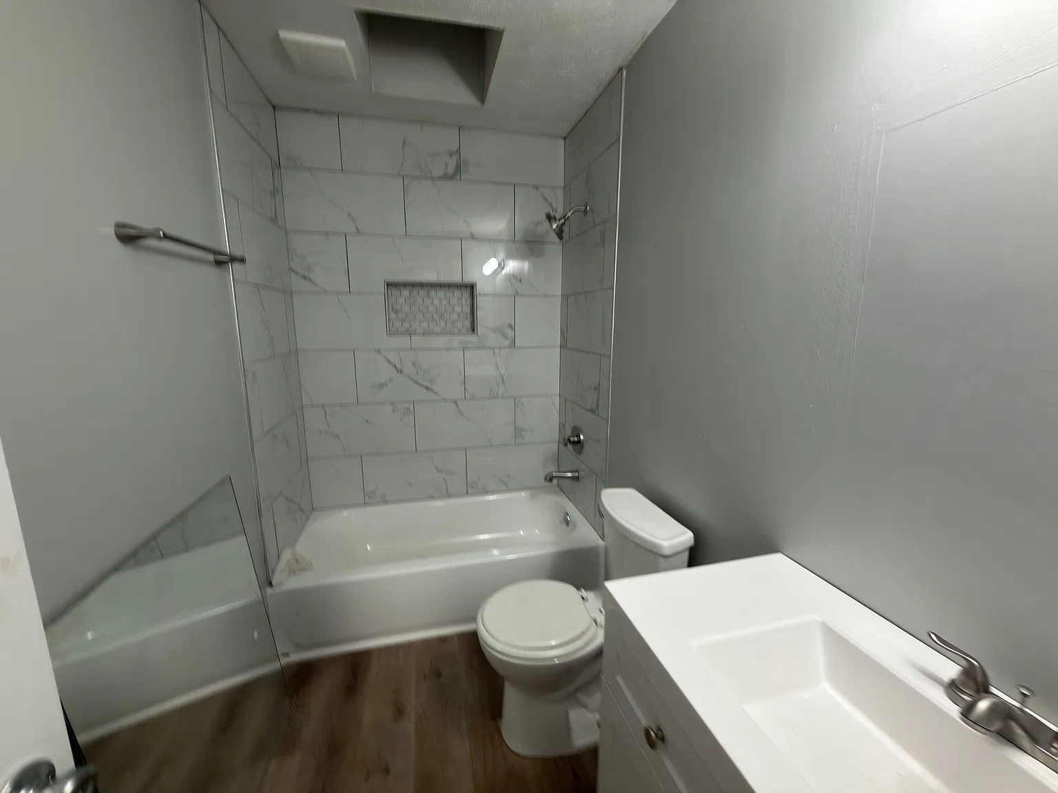 2 bed, 1.5 bath, 1020 sqft, $1,600 — Photo 3