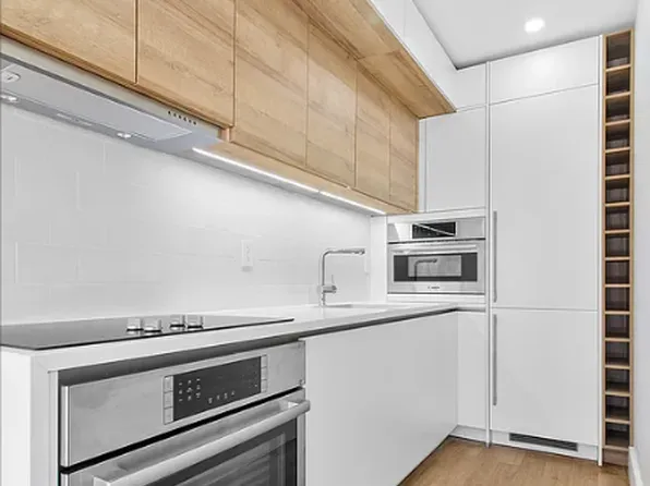 701 Lafayette Avenue image 1 of 10