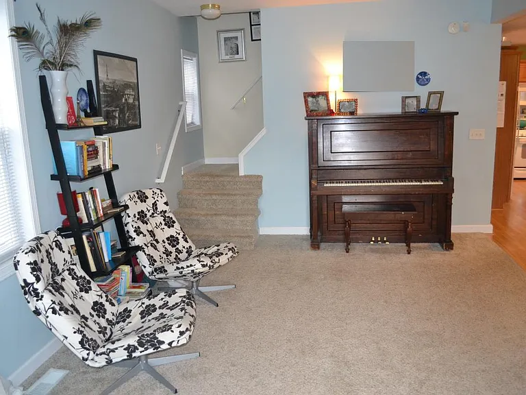 1425 Sigsbee St SE — Photo 6