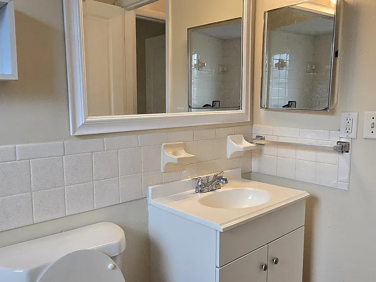 2519 7th Ave E #2519 — Photo 11