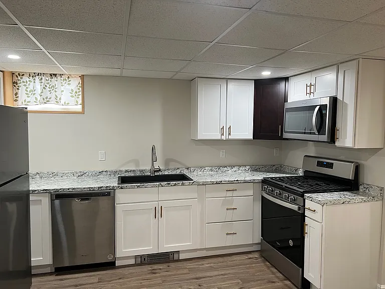 1180 Park Ave — Photo 1