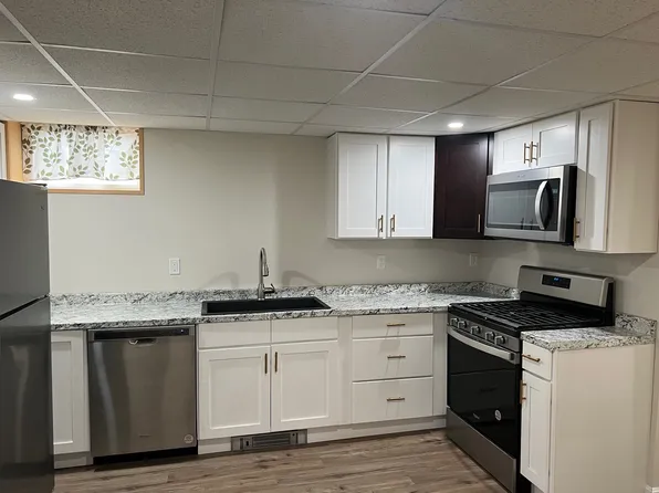 1180 Park Ave, Cranston, RI 02910