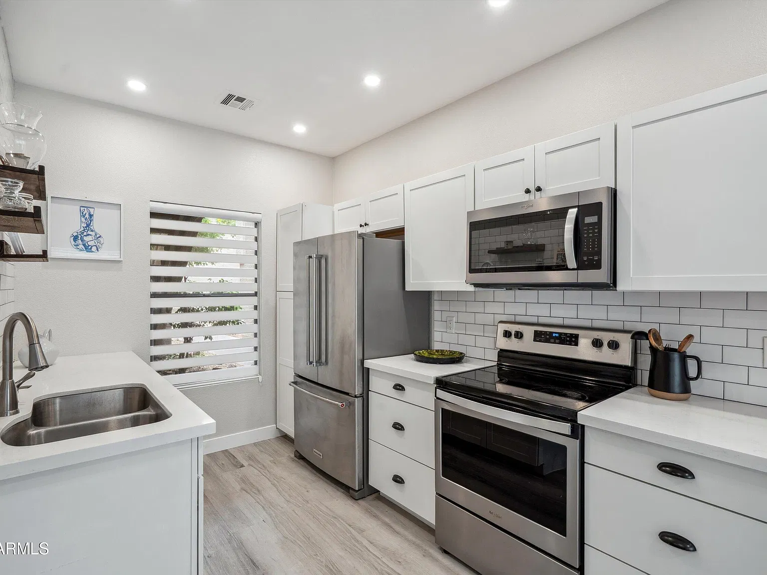 3 bed, $2,490 — Photo 2