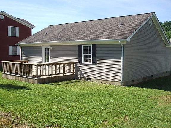 4th image of 318 Indian Dr