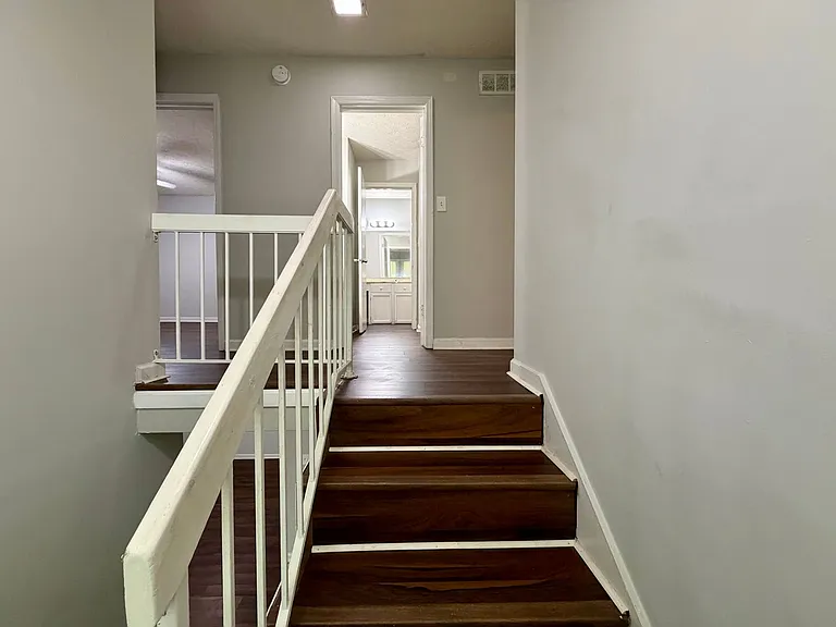 8588 Creekwood Way — Photo 14