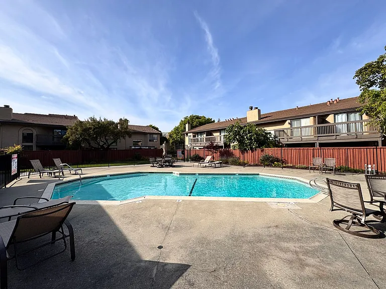 38776 Crane Ter — Photo 16
