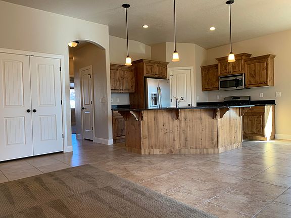 4th image of 1920 N Lakota Dr #84