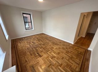 2978 E 196th St, Bronx, NY 10461