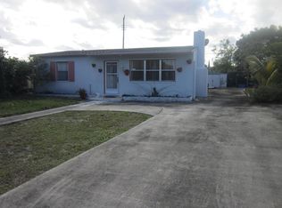 2349 W Clubhouse Dr, West Palm Beach, FL 33409