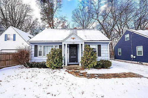 120 Lamont St Photo 1