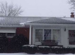 6556 Elizabeth St, Garden City, MI 48135