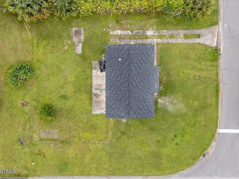 301 W Rutgers St — Photo 11