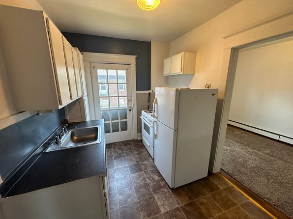424 Skillen St #16