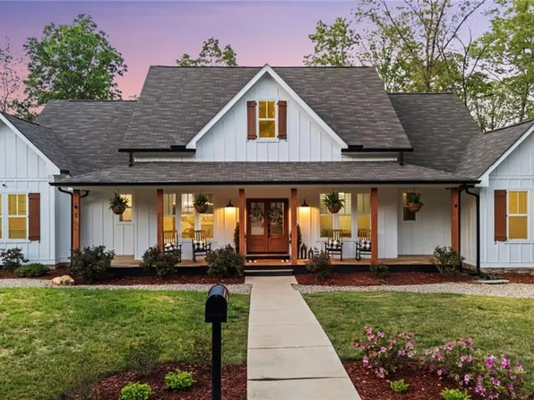 7 Moss Creek Dr, Rome, GA 30161