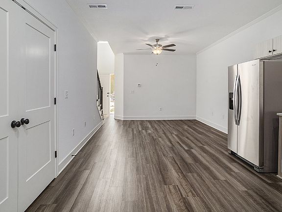 5th image of 8834 N Helena Ave