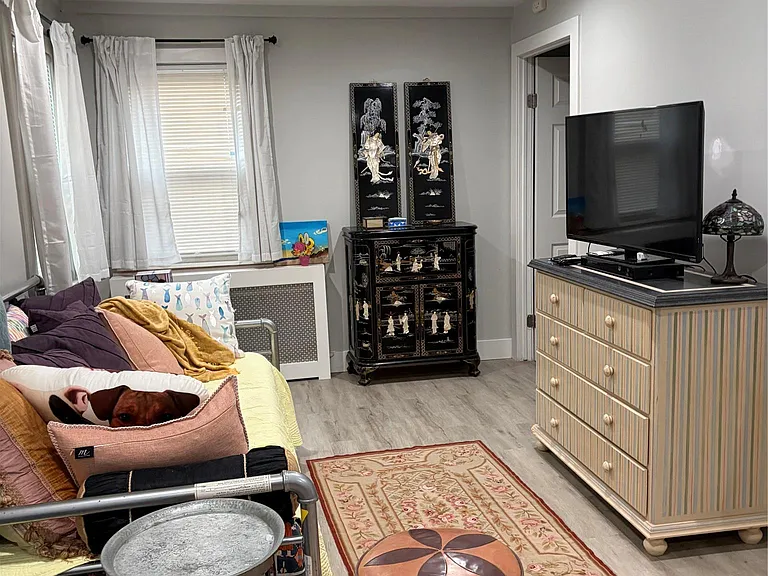 109 New York Ave #2 — Photo 2