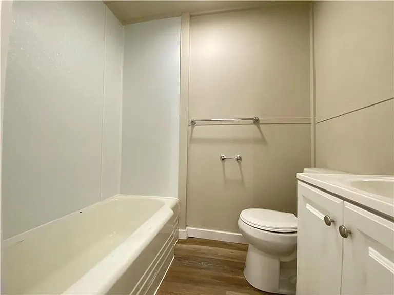 3125 State Ave — Photo 5