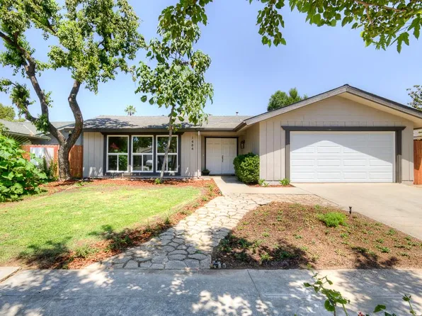1484 W Indianapolis Ave, Fresno, CA 93705
