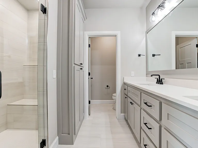 2728 Dunham Dr — Photo 31
