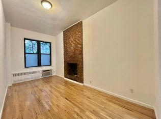 210 E 90th St APT 1B, New York, NY 10128