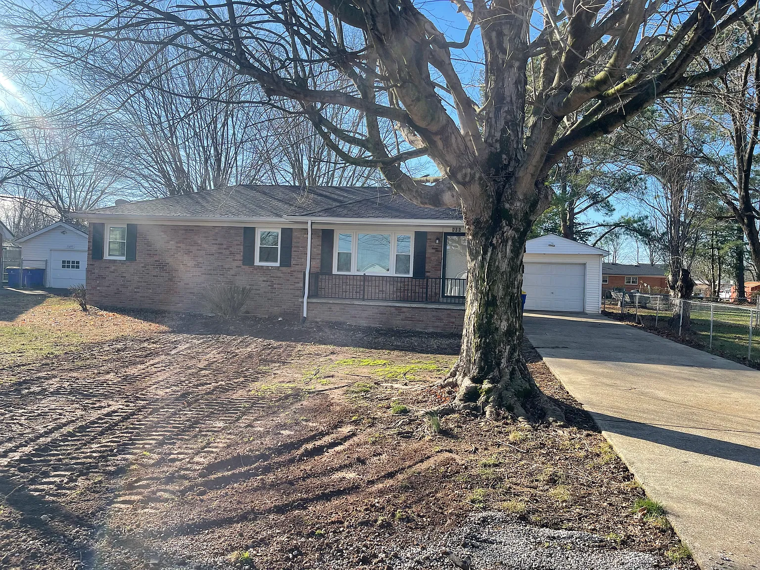 3 bed, 1150 sqft, $1,200 — Photo 2