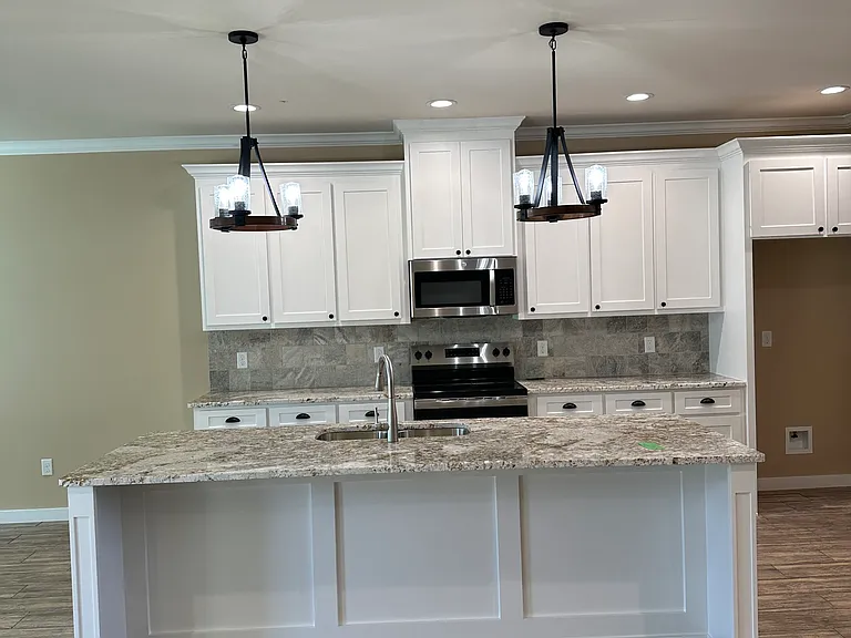 3950 Ruth Ln — Photo 6