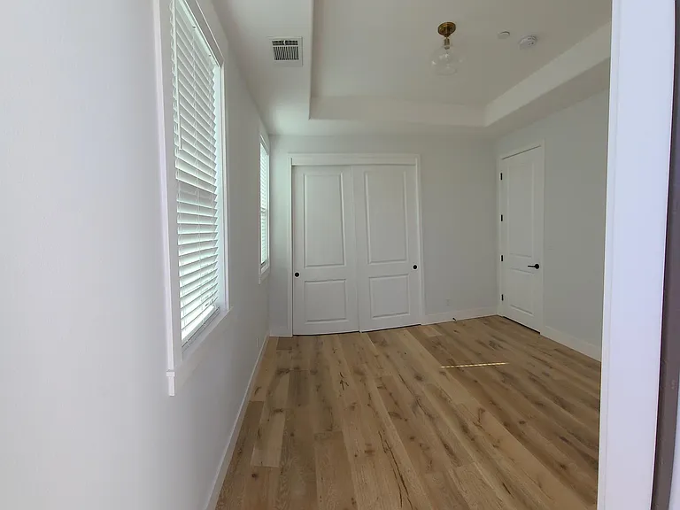 324 Grand Blvd — Photo 24