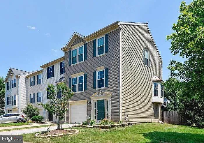 43222 Chokeberry Sq