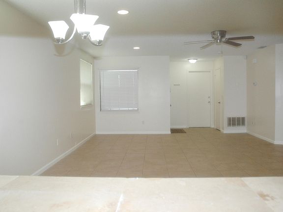 4th image of 2744 Cavender Ct