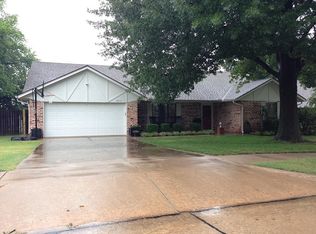 3613 Wellington Rd, Ponca City, OK 74604