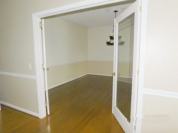 4th image of 3727 Palmer Dr