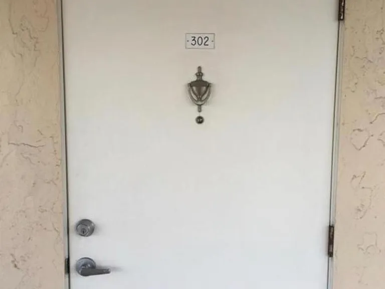 700 Village Green Ct #302 — Photo 16
