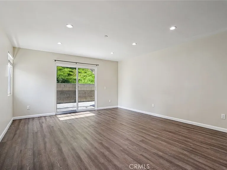 17465 Tuscan Dr — Photo 8