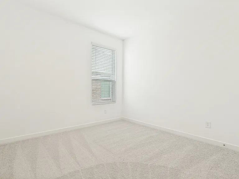 3029 Eriskay Dr — Photo 20