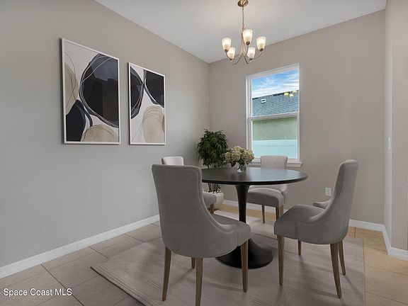 3rd image of 292 Branchwood Pl