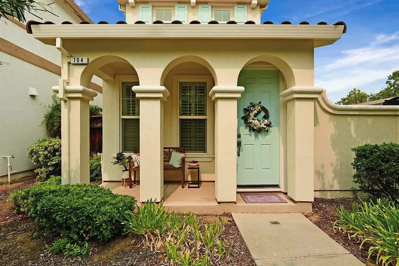 104 W Brilloso Ln photo 1
