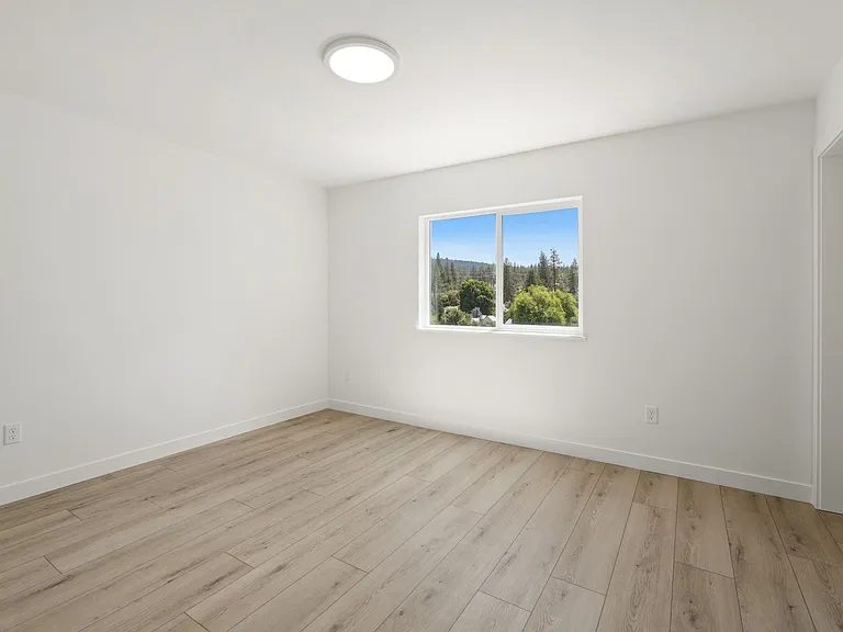 421 S McKinnon Rd — Photo 10