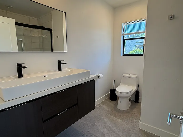 1140 Pearl St — Photo 32