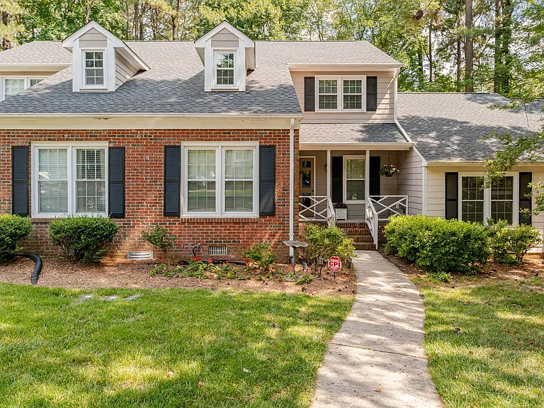 227 Wetherburn Ln — Photo 1