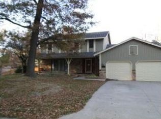 1165 Aquarius Ln, Eagan, MN 55123