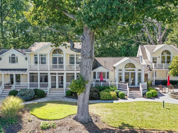 834 Holly Landing Rd, West River, MD 20778