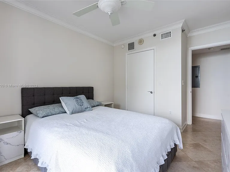 1830 S Ocean Dr #3511 — Photo 49