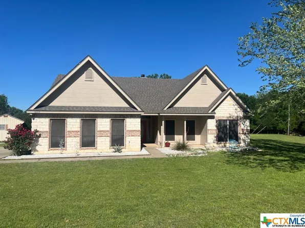10017 Southshore Dr, Salado, TX 76571