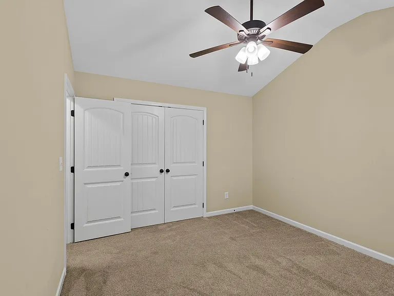 1000 Gwynnes Way — Photo 35