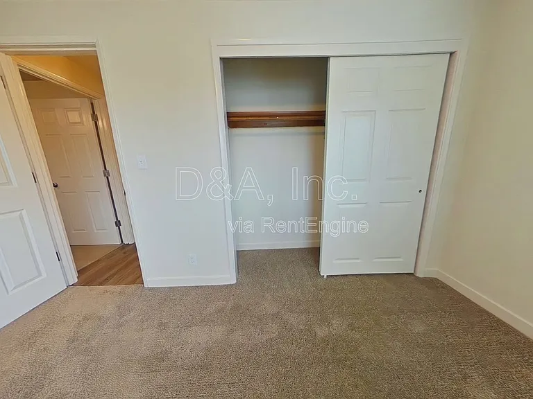 2201 NW Grant Ave #1 — Photo 8