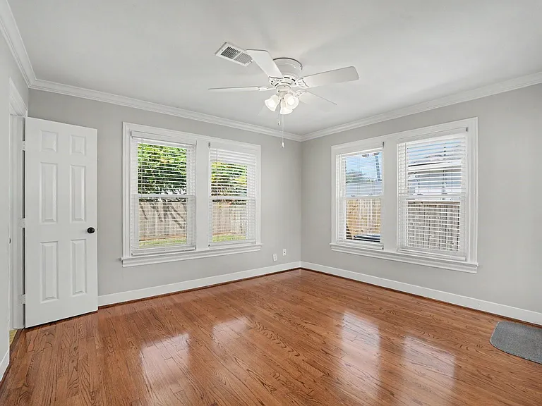 2805 Rosewood St — Photo 18