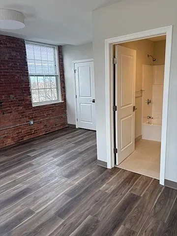 87 N Water St #202 — Photo 12