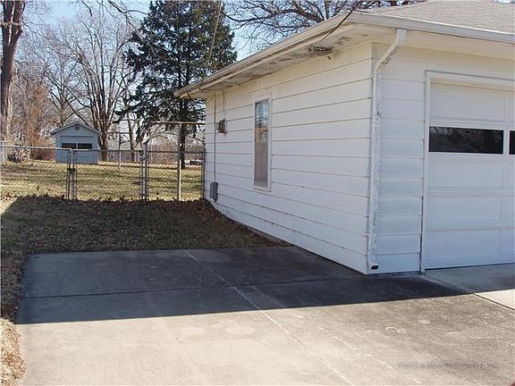 2nd image of 2943 N 73rd Pl